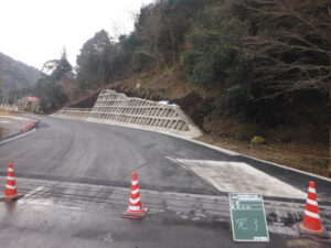 平成28年度 第A101-03号 大津信楽線補助道路整備工事